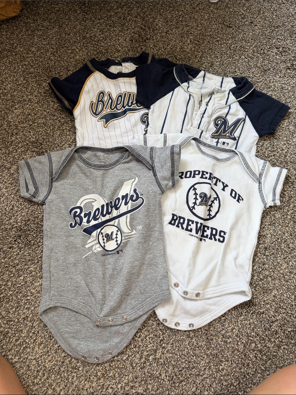 Milwaukee Brewer’s Set/Lot 0-3M